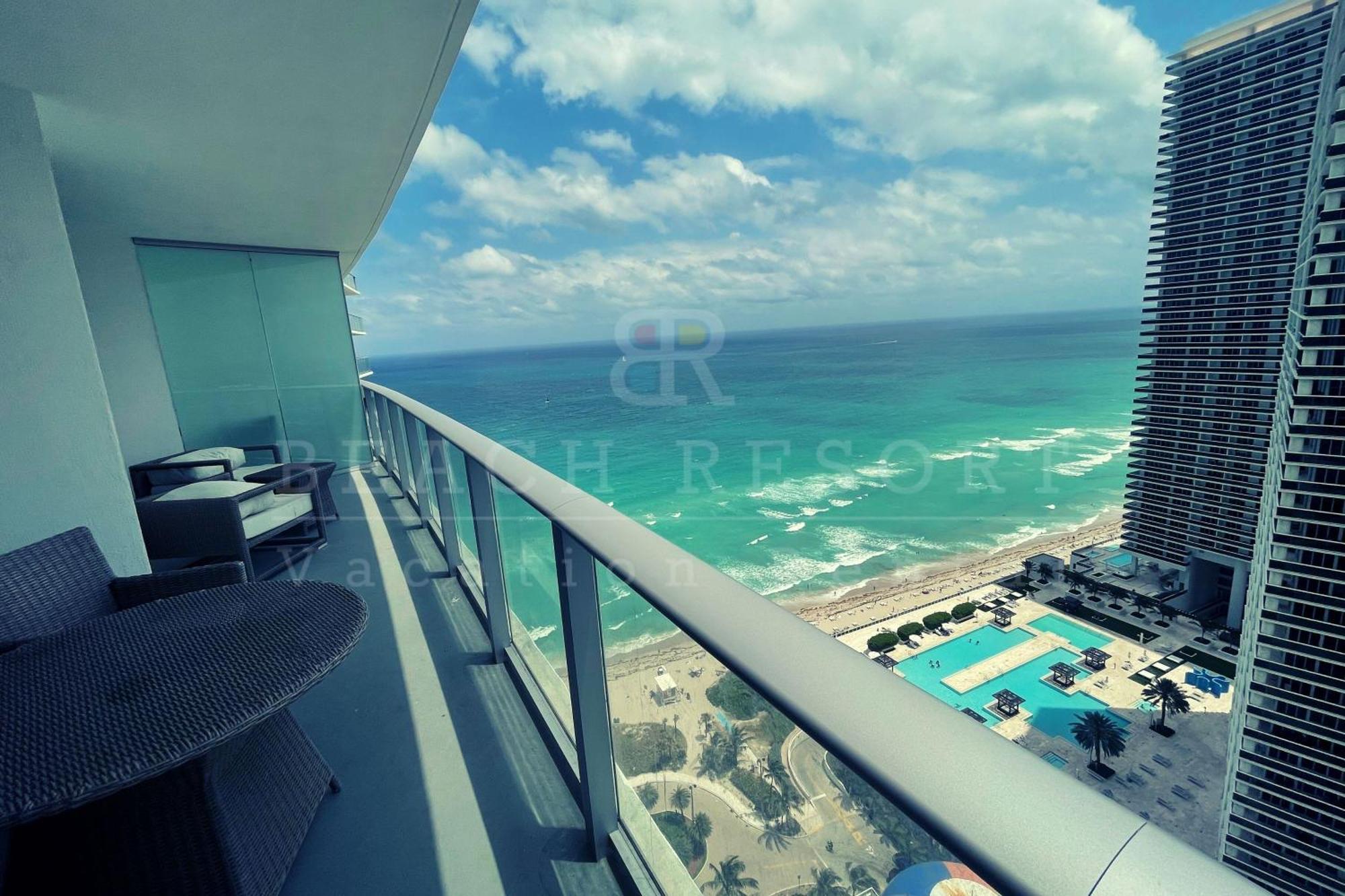 Luxury Beach Resort Hollywood Exterior photo