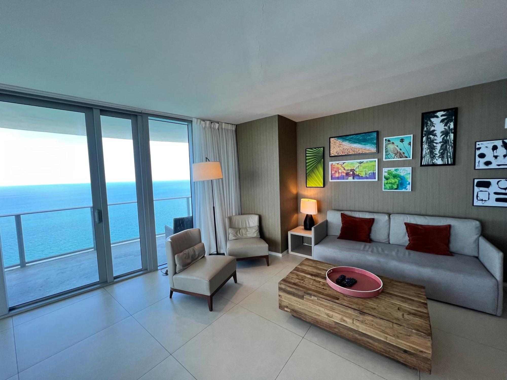 Luxury Beach Resort Hollywood Exterior photo